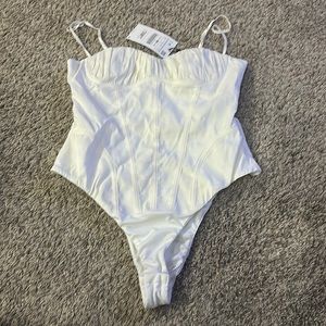 BRAND NEW ZARA BODYSUIT 🤍